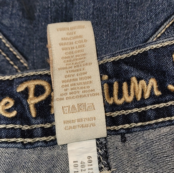 JUSTICE PREMIUM JEAN SHORTS - Picture 6 of 8
